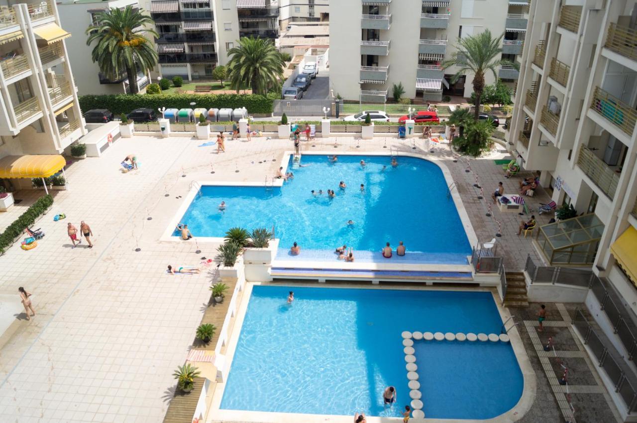 Apartamento Novelty Apartment ซาลอว์ ภายนอก รูปภาพ