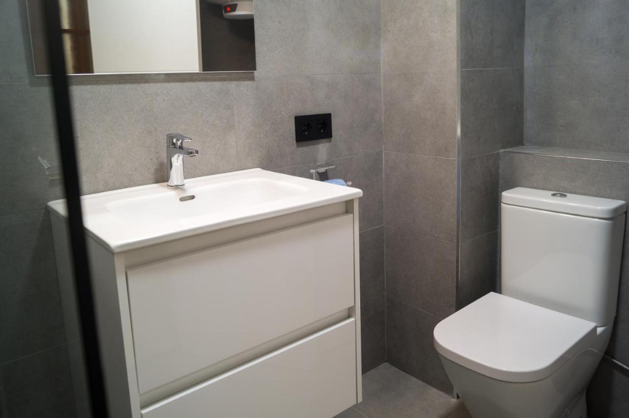 Apartamento Novelty Apartment ซาลอว์ ภายนอก รูปภาพ